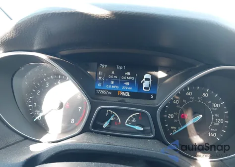 2016 Ford Focus Se z USA, uszkodzony, nr VIN 1FADP3F26GL401509